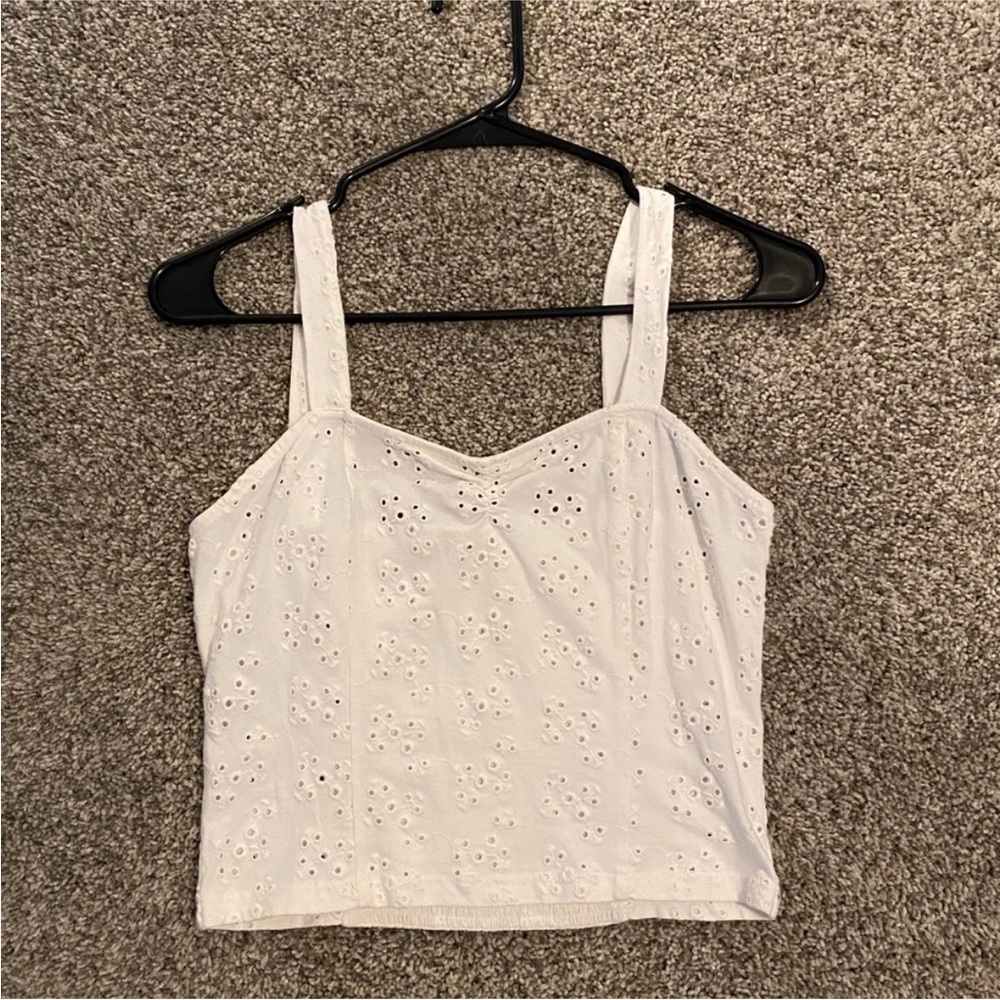 BP Eyelet Tank - Picture 2 of 4